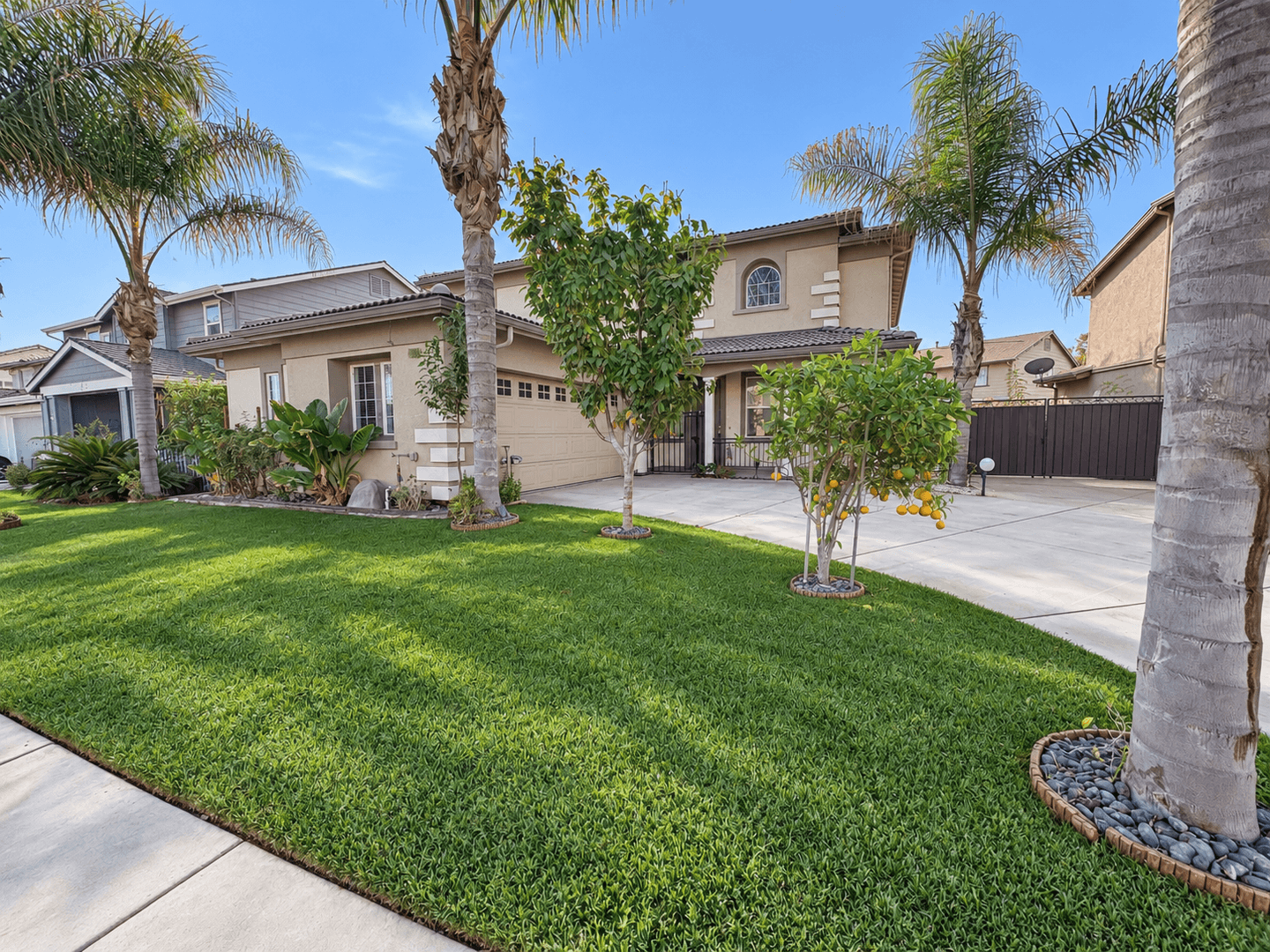 Los Banos House: 2349 S. Rock Creek Dr