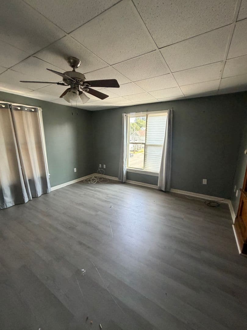 Gloversville Apartment: 47 Yale St