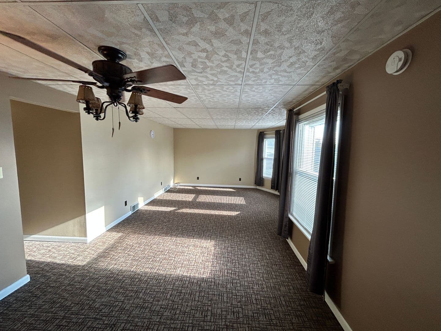 Amsterdam Apartment: 13 MCCLELLAN AVE. AMSTERDAM, NY 12010