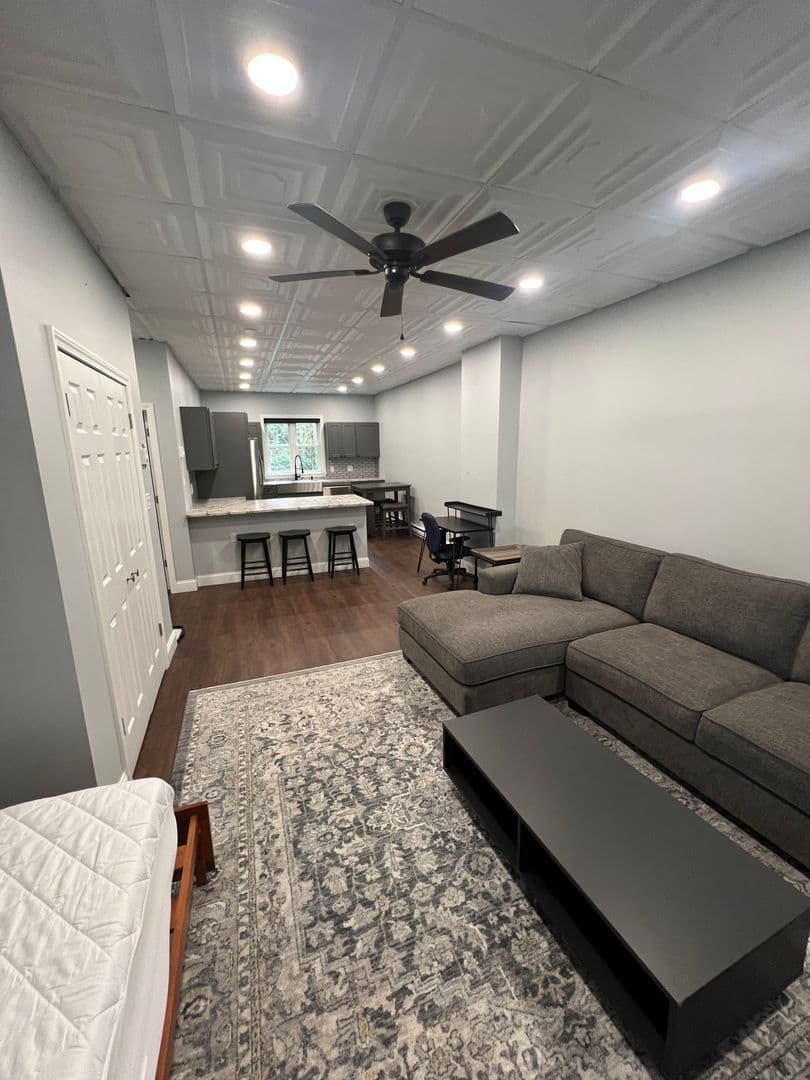 Johnstown Apartment: 4 S William St