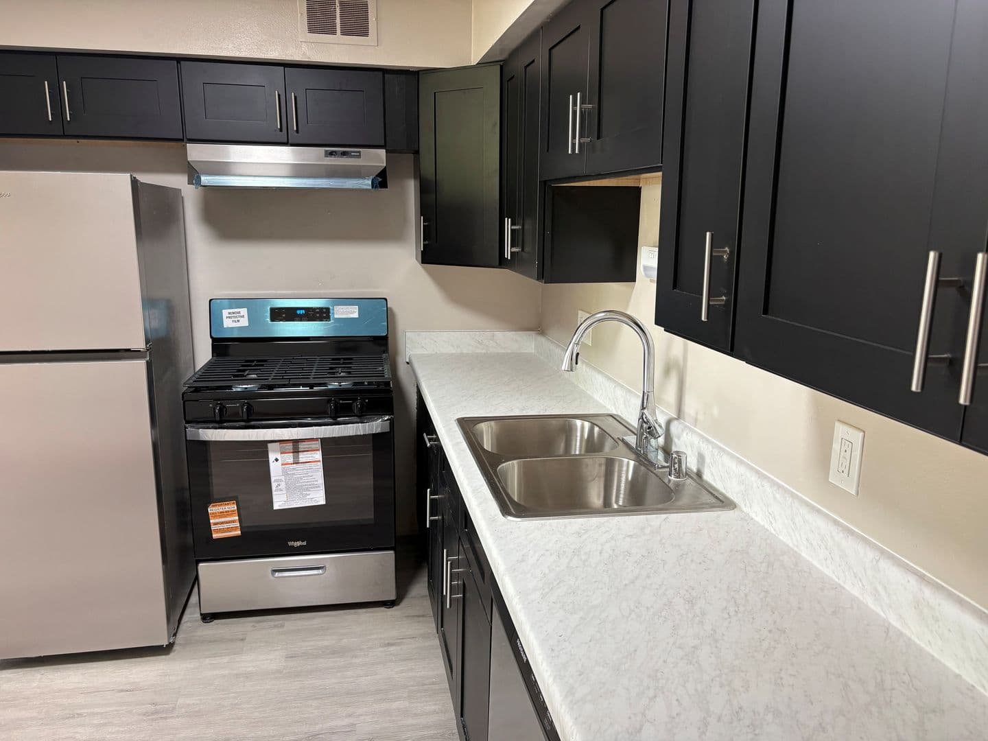 Grafton Apartment: 959 8th Avenue