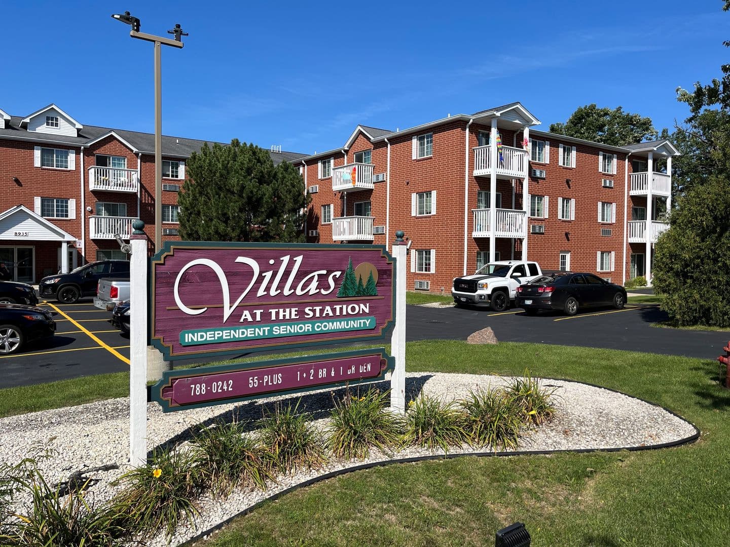 Oak Creek Apartment: 8935 South Wood Creek Drive