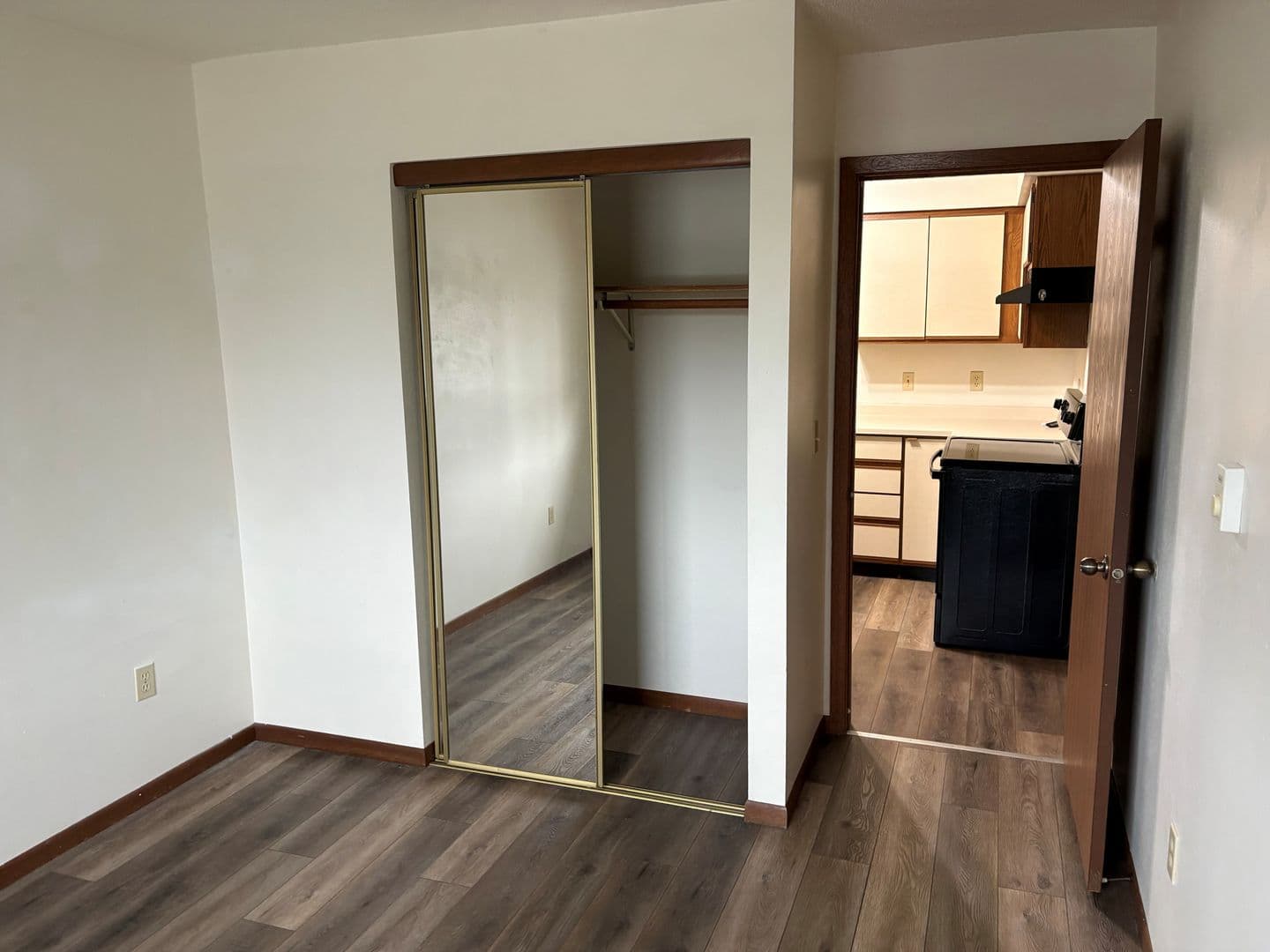 Merrill Apartment: 714-810 South State Street
