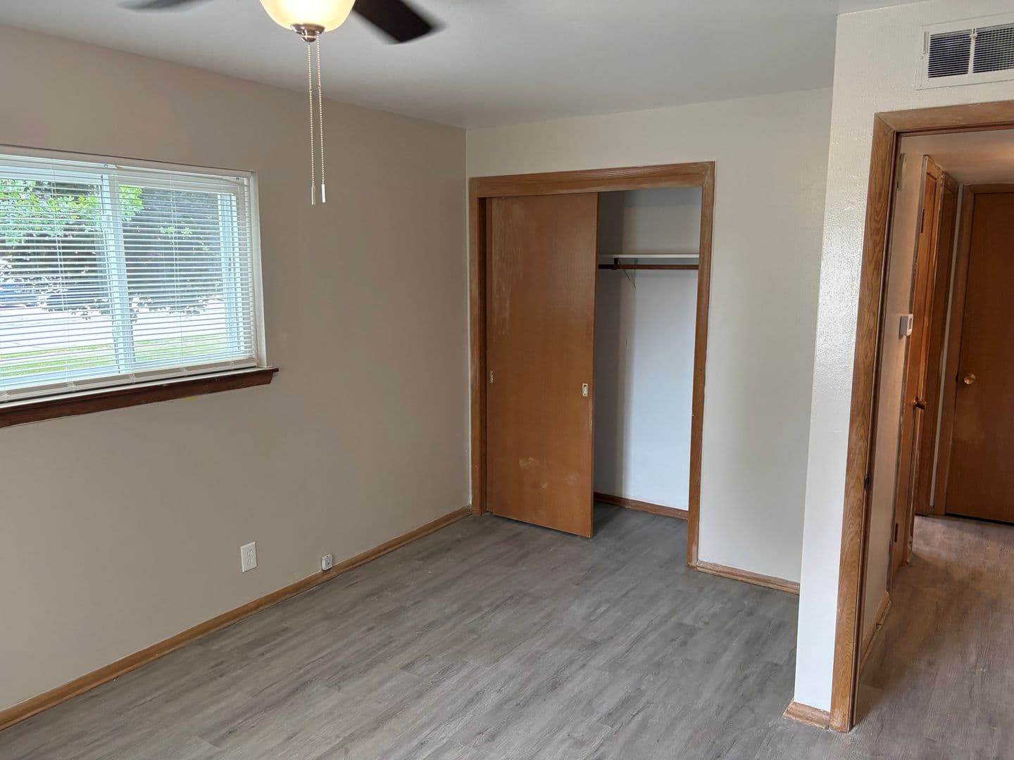 Grafton Apartment: 959 8th Avenue