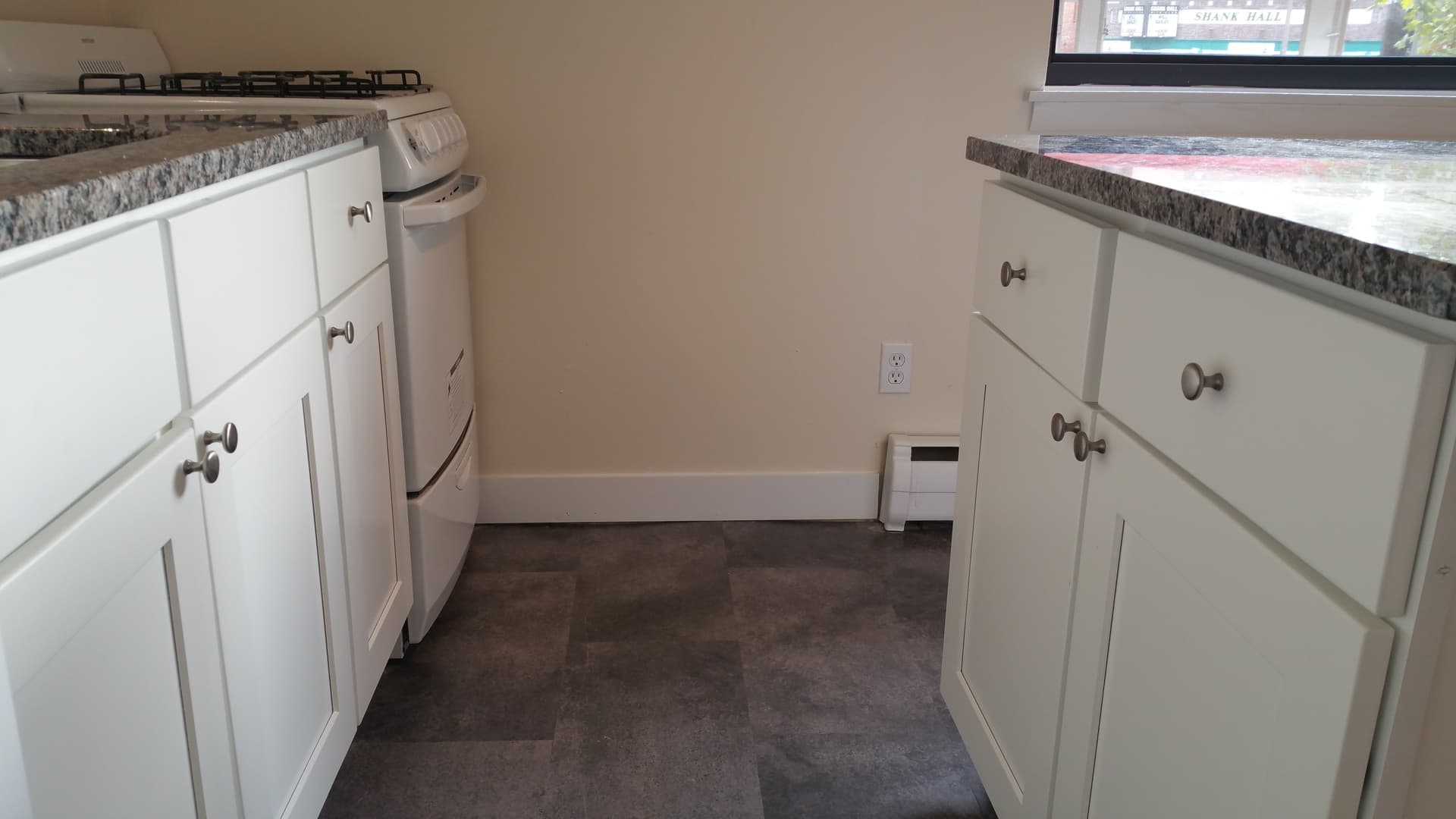 Milwaukee Apartment: 1441 N Franklin Pl