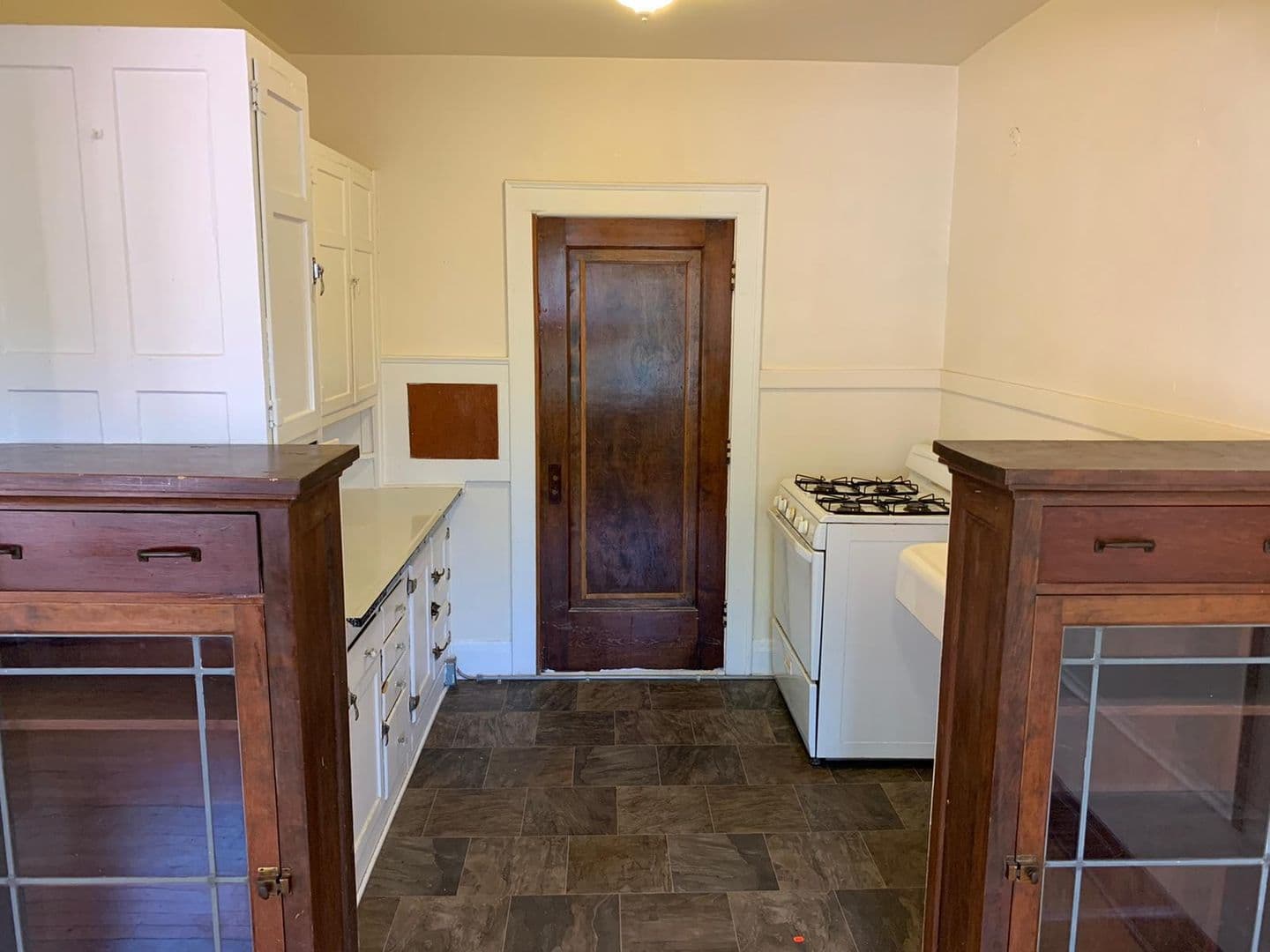 Milwaukee Apartment: 2822 N First Street