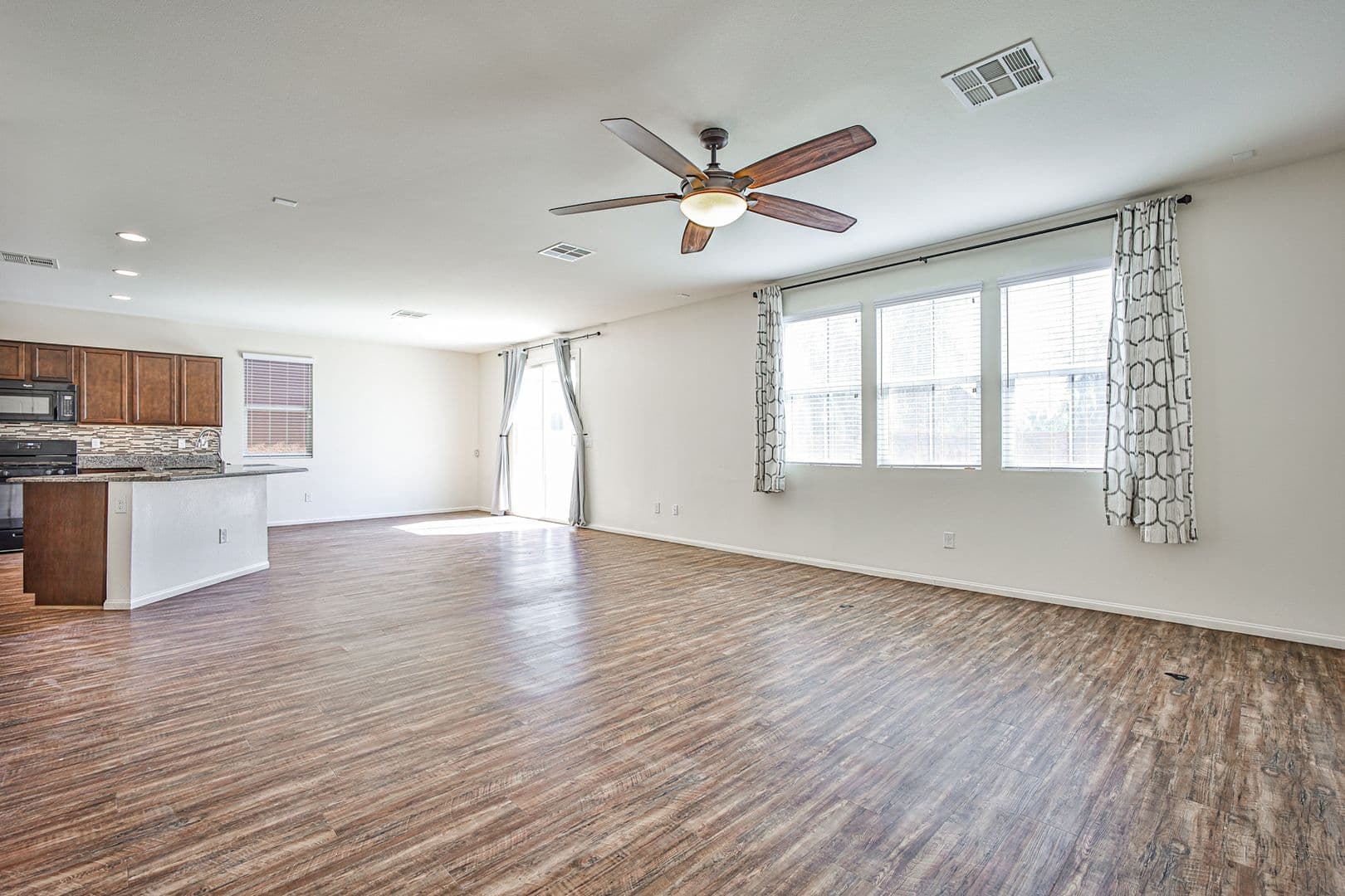 North Las Vegas House: 4409 Duck Harbor Ave.