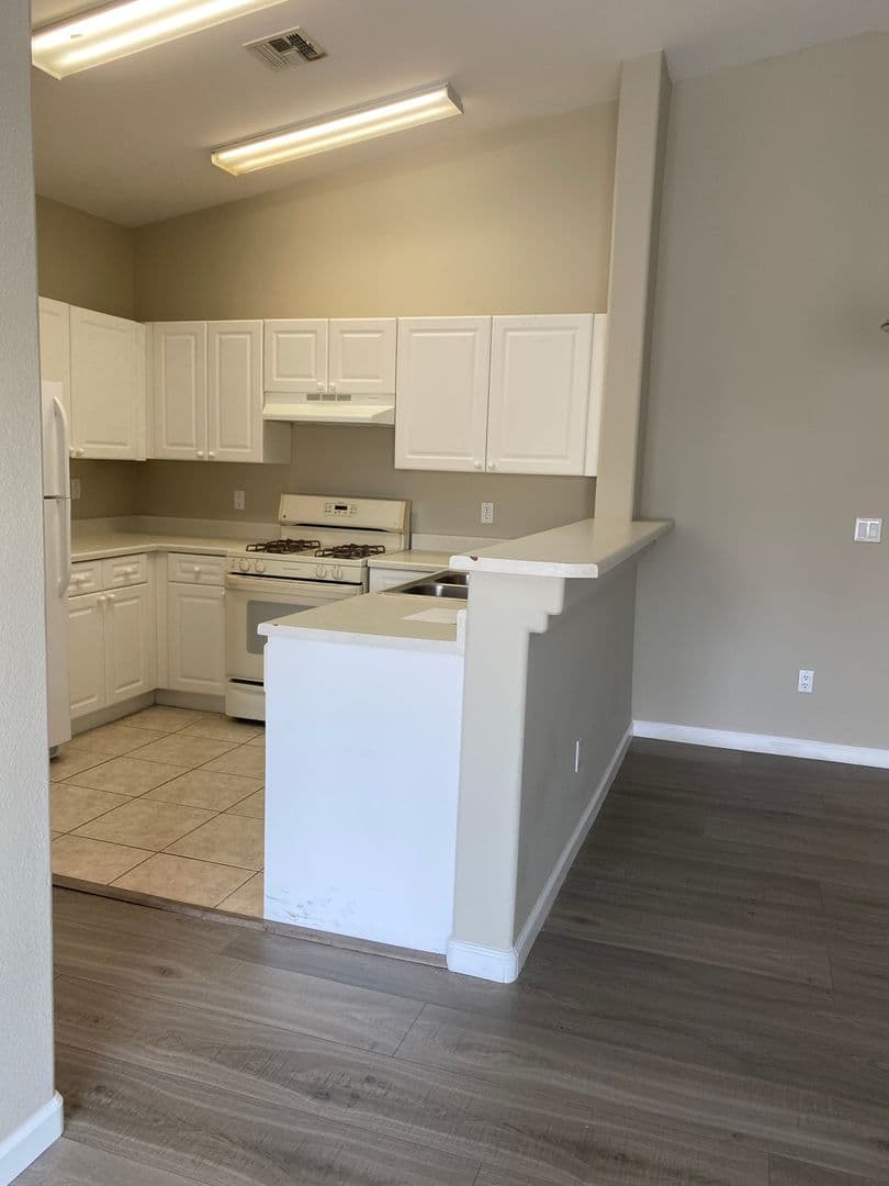 Las Vegas Condo: 9318 Square Dance Pl