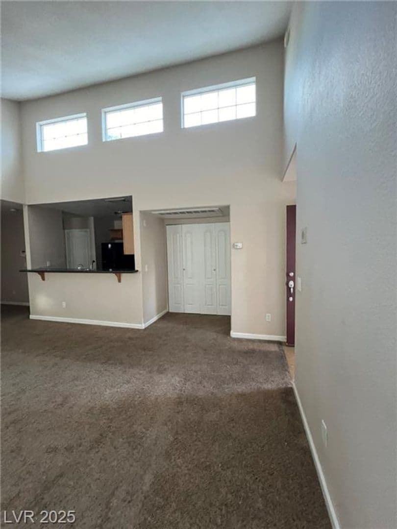 Las Vegas Condo: 9325 W Desert Inn Rd. #206