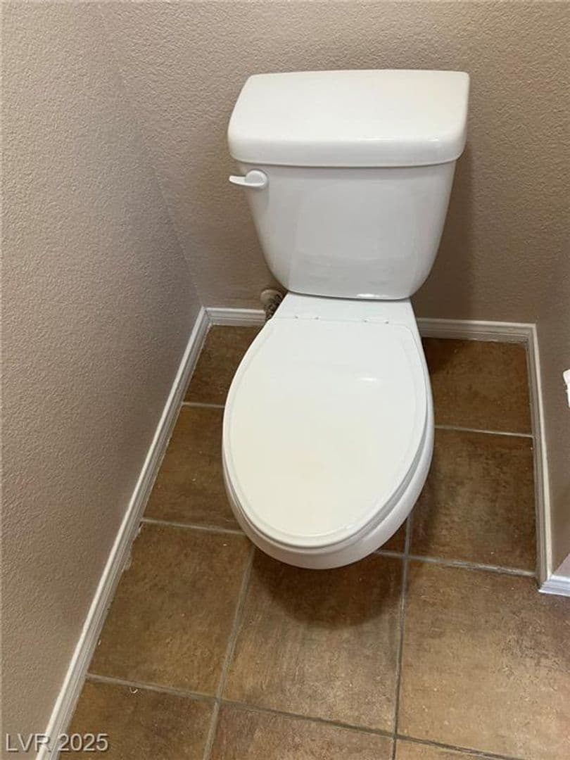 Las Vegas Condo: 9325 W Desert Inn Rd. #206