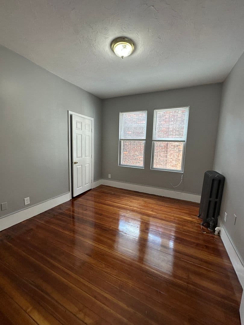 Boston Apartment: 82 Bragdon Street