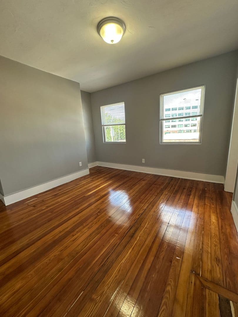 Boston Apartment: 82 Bragdon Street
