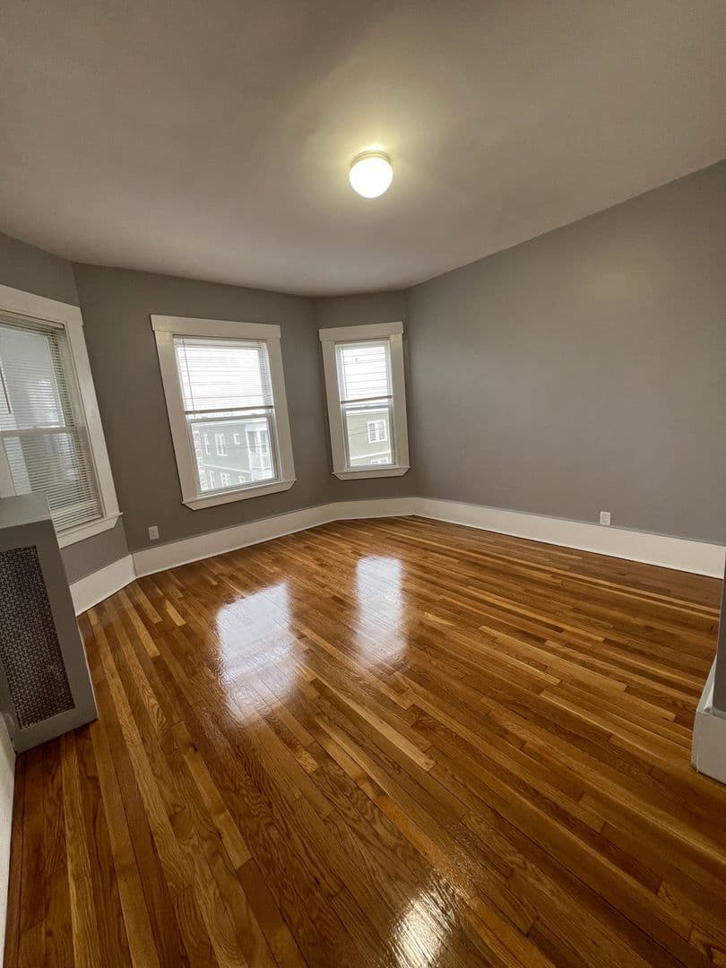 Mattapan Apartment: 30 Courtland Road