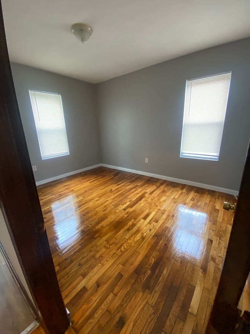 Boston Apartment: 91-93 Bragdon Street