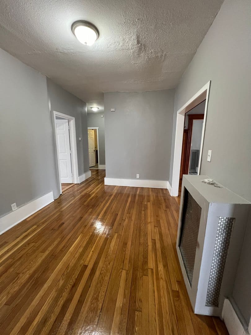 Mattapan Apartment: 30 Courtland Road
