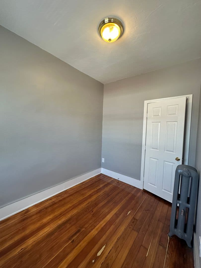 Boston Apartment: 82 Bragdon Street