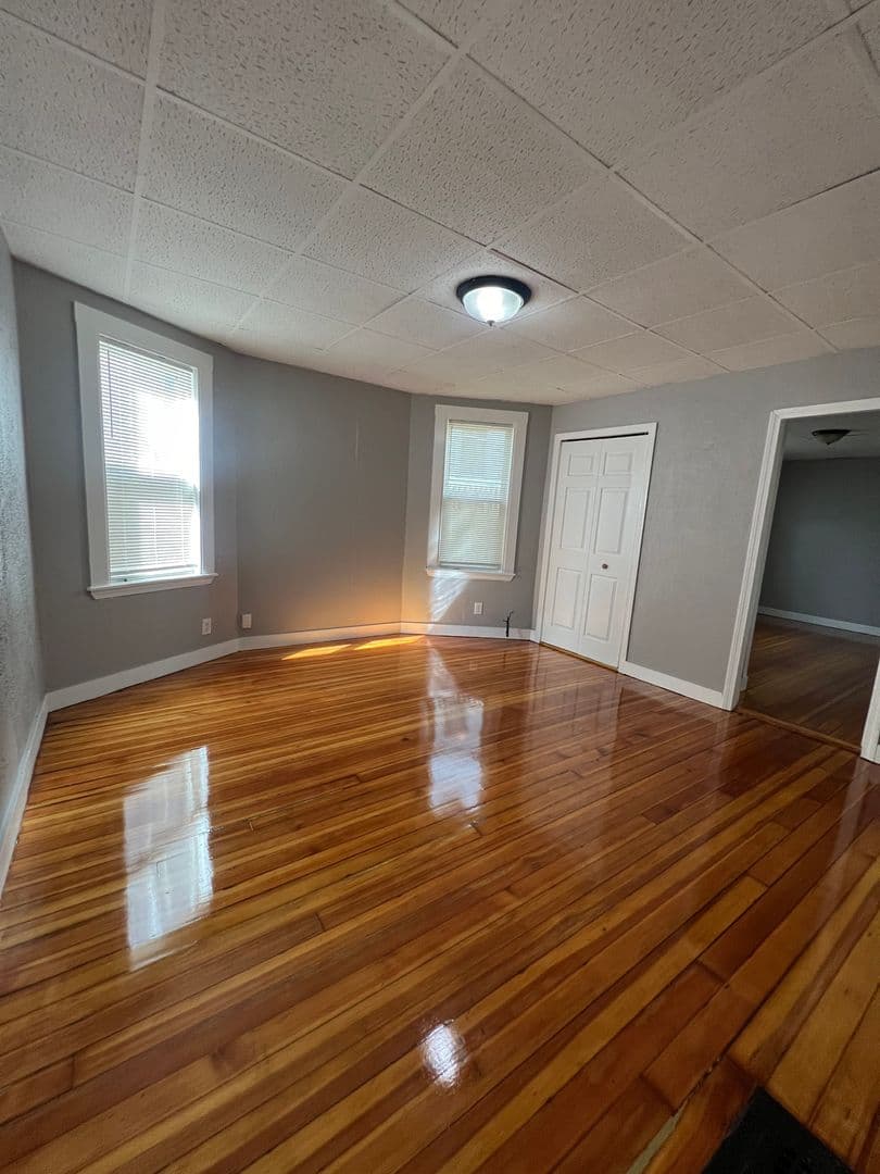 Dorchester Apartment: 45 Alpha Road