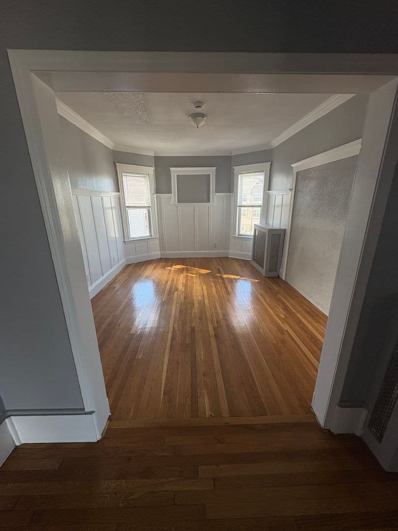 Mattapan Apartment: 30 Courtland Road