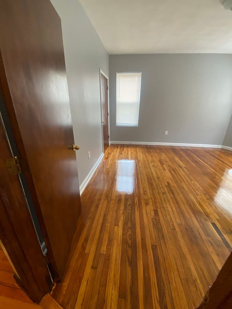 Boston Apartment: 91-93 Bragdon Street