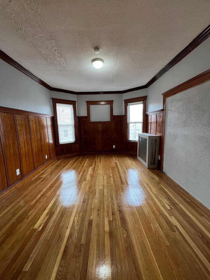 Mattapan Apartment: 30 Courtland Road