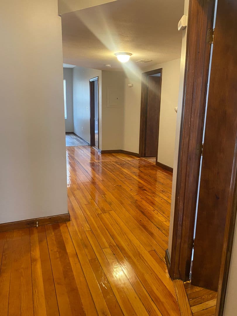 Boston Apartment: 91-93 Bragdon Street