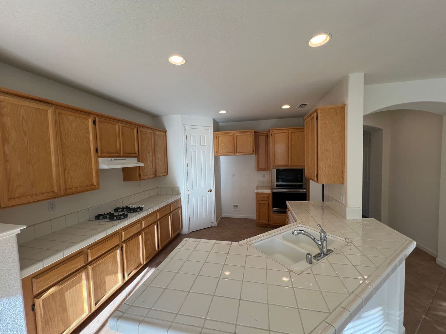 Cameron Park House: 6082 Connery Drive