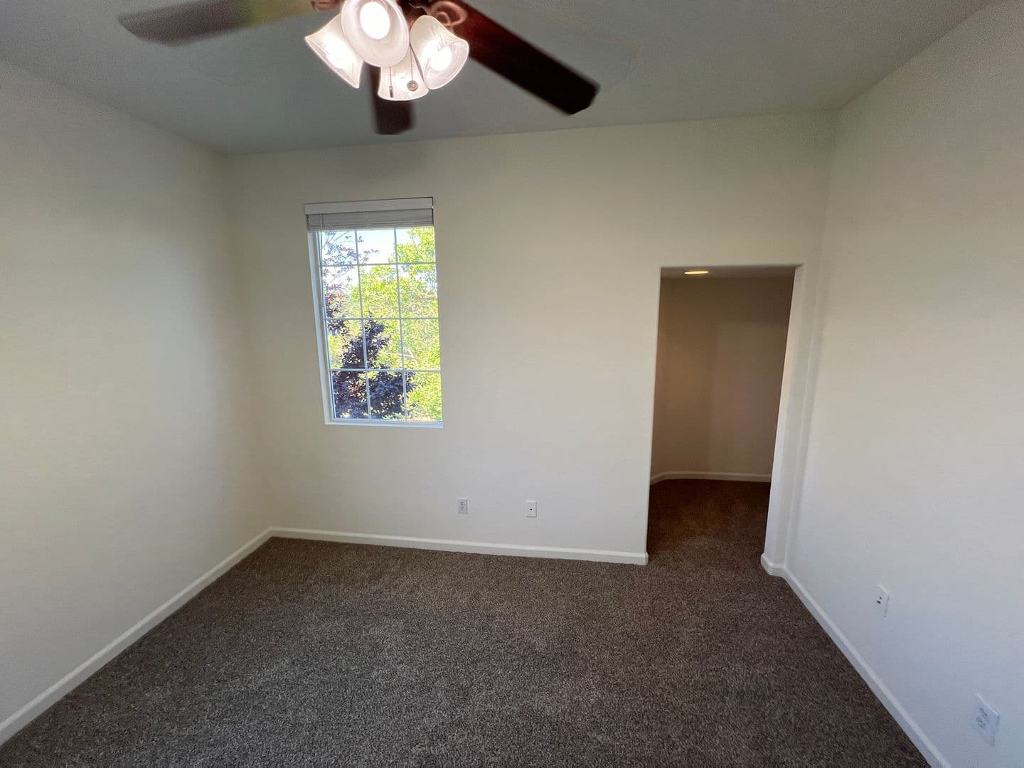 Cameron Park House: 6082 Connery Drive