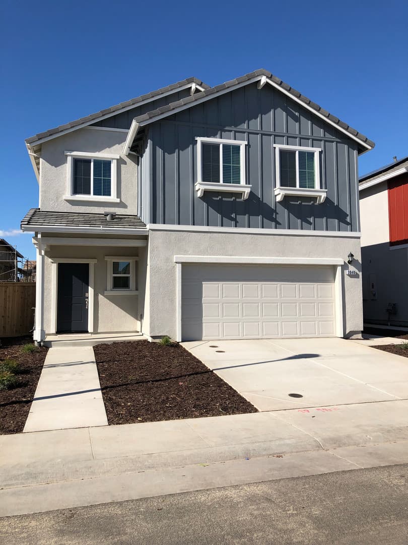 Roseville House: 3040 Welton Circle