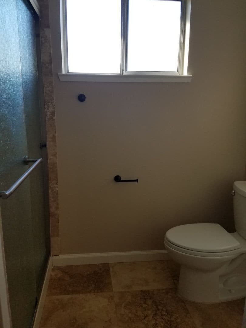 Roseville House: 1116 Oak Ridge Drive