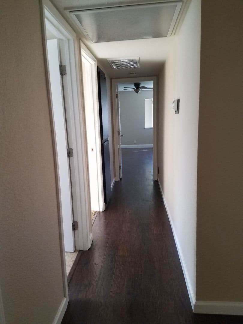 Roseville House: 1116 Oak Ridge Drive