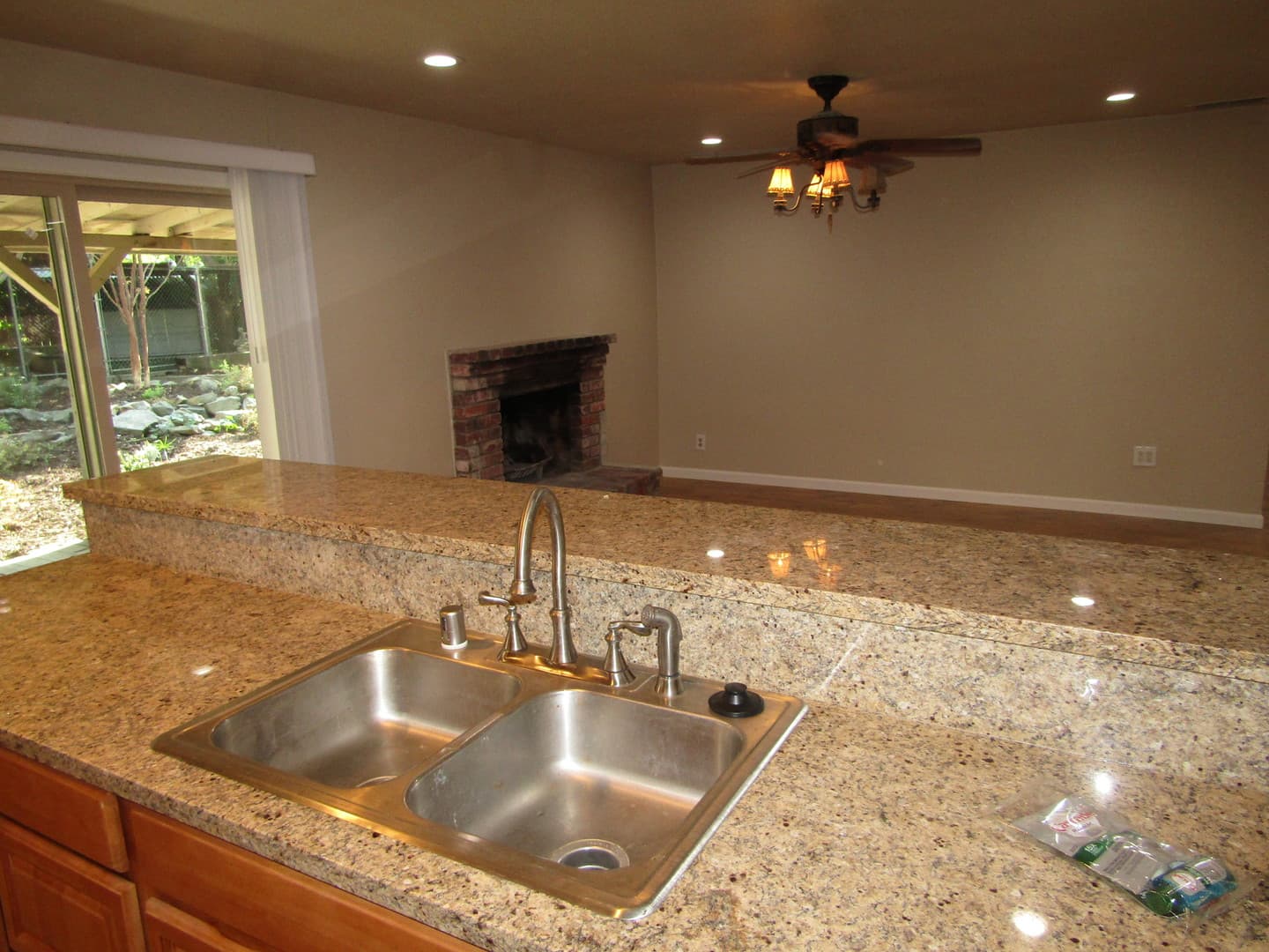 Folsom House: 233 Flower Drive