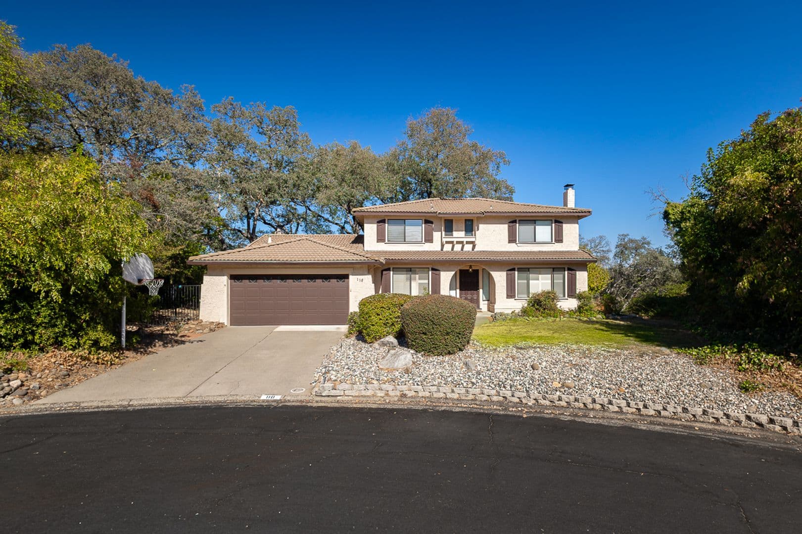 Folsom House: 110 Rock Ravine Court