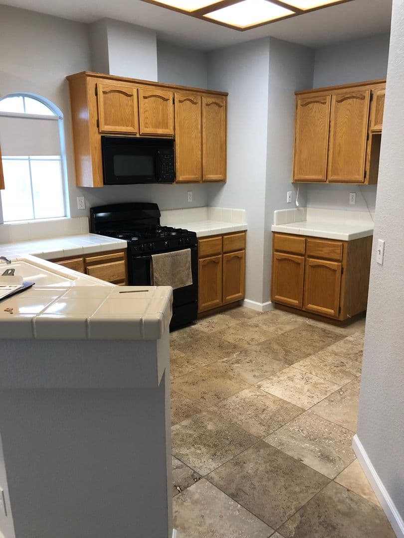 Folsom House: 756 Whitworth Court