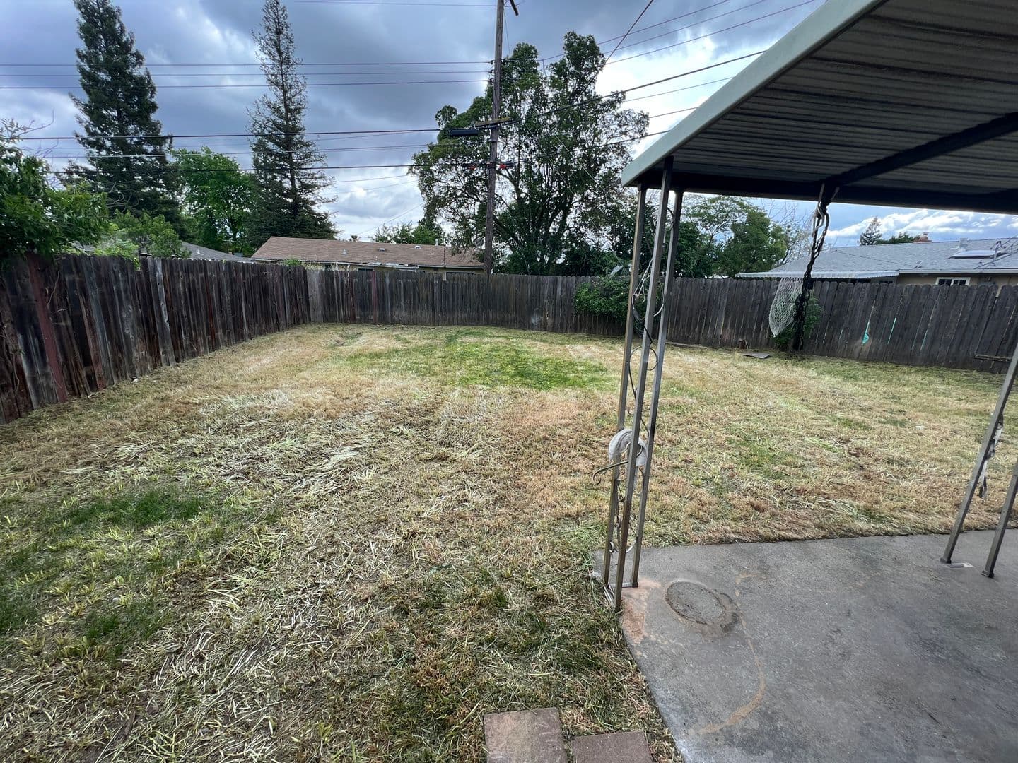 Sacramento House: 1906 Bowling Green Drive