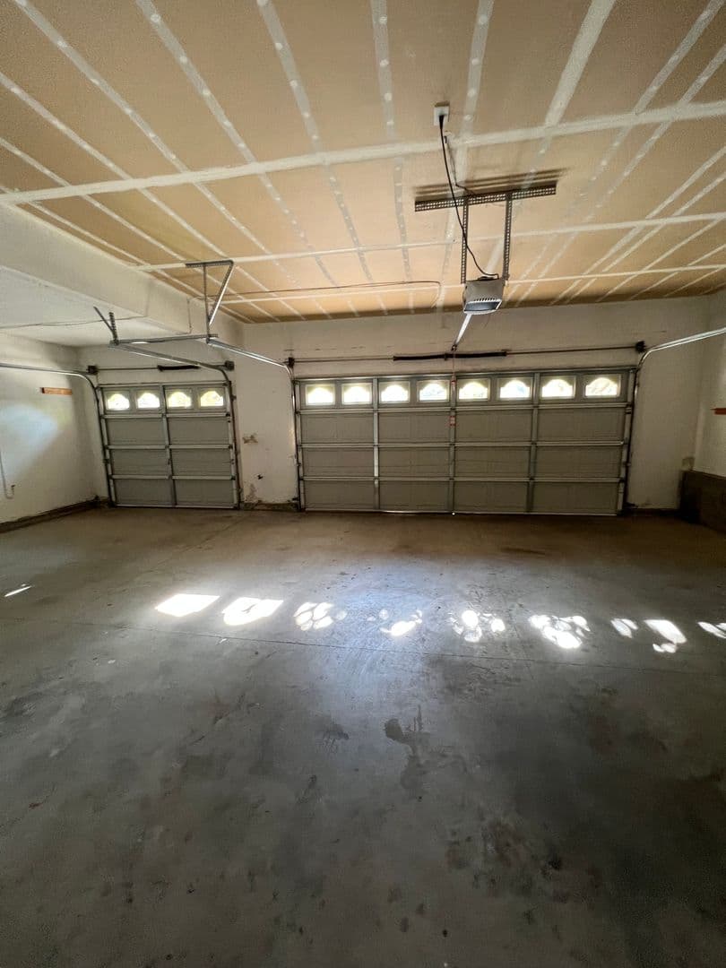 Folsom House: 1017 Halidon Way