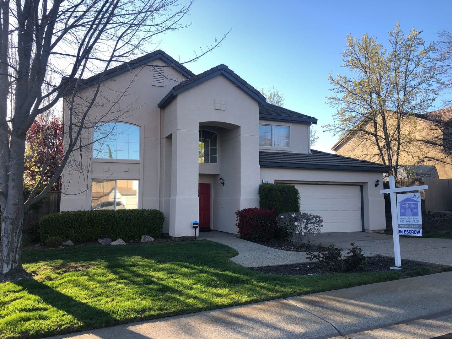 Folsom House: 105 Honey Cook Circle