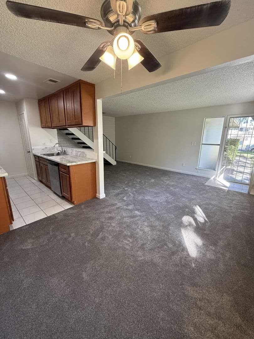 Citrus Heights Townhome: 6448 Bremen Drive #2
