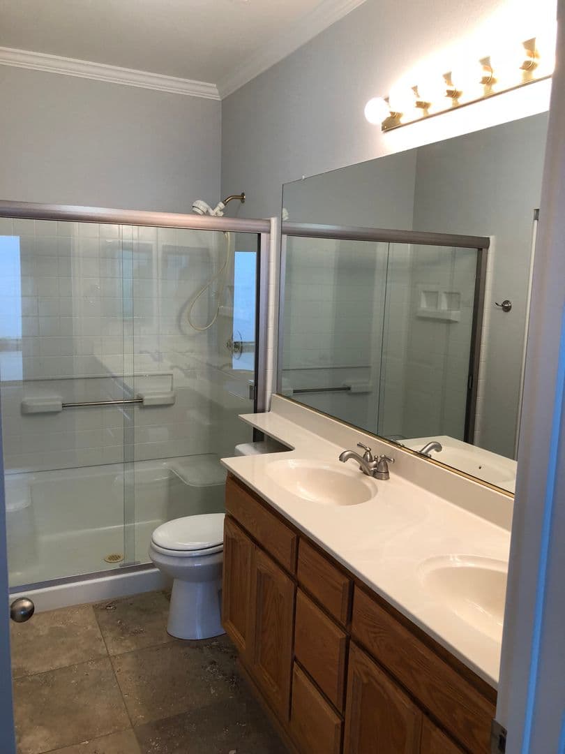 Folsom House: 756 Whitworth Court