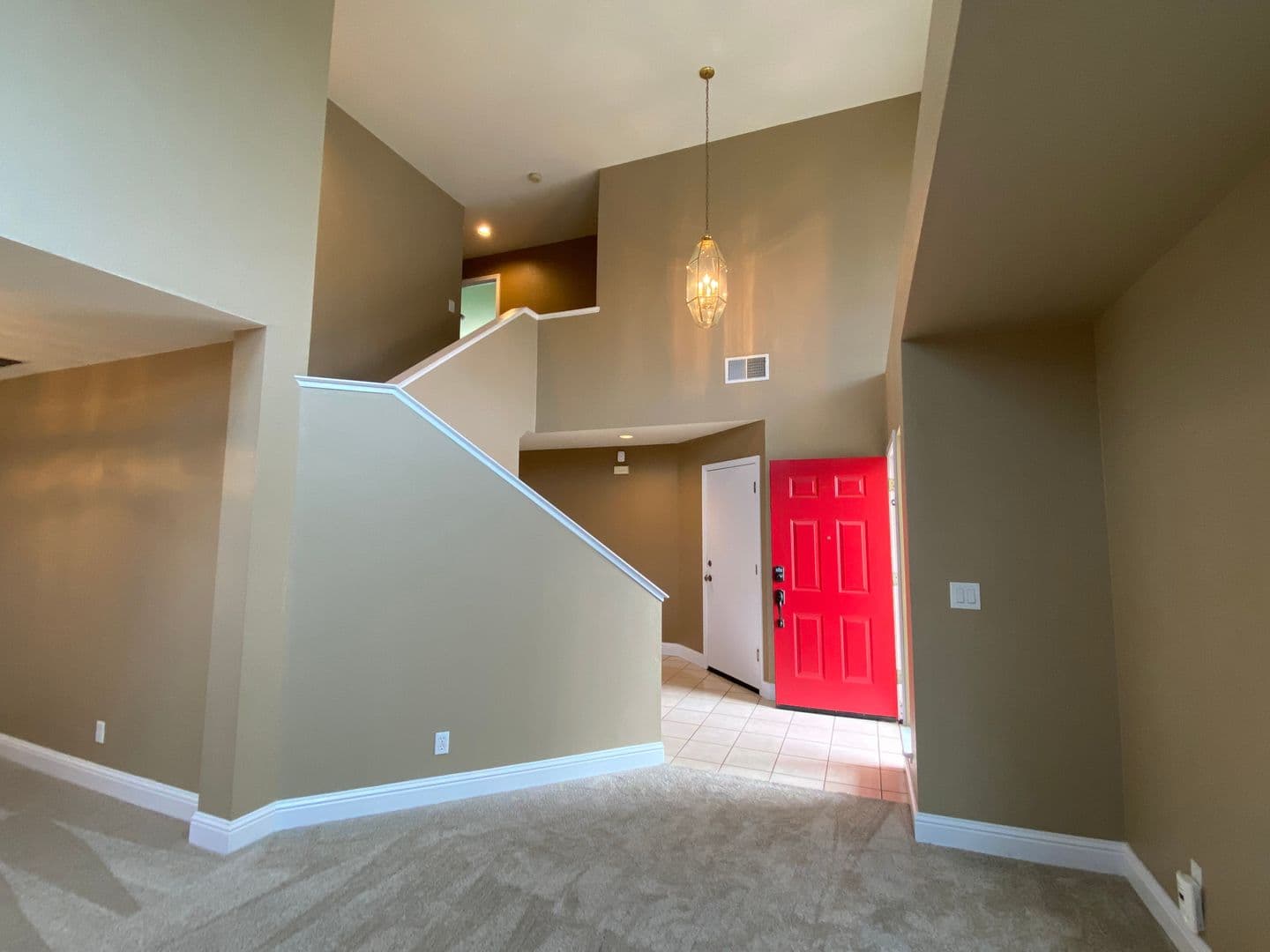 Folsom House: 105 Honey Cook Circle
