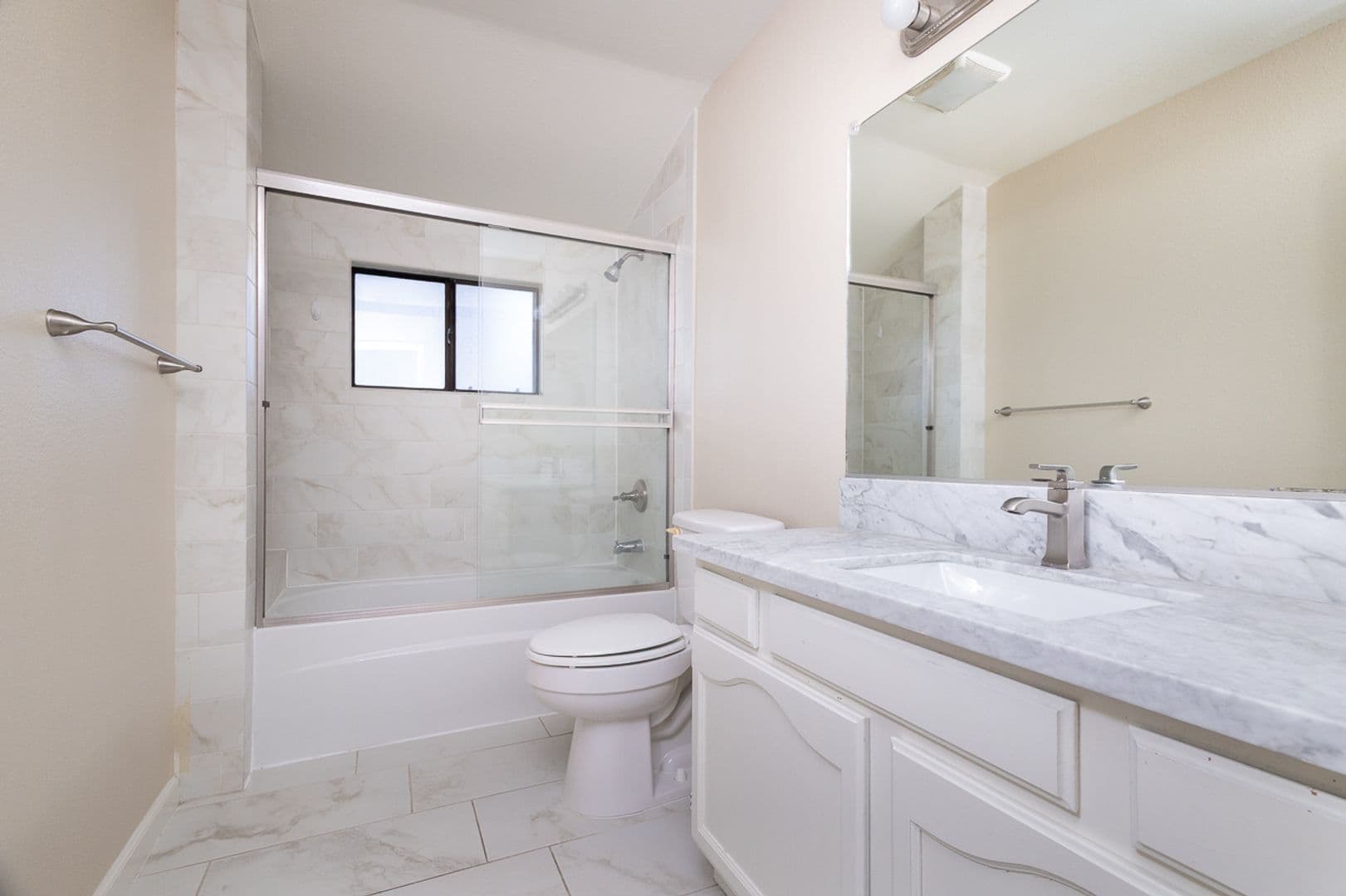 Folsom House: 110 Rock Ravine Court
