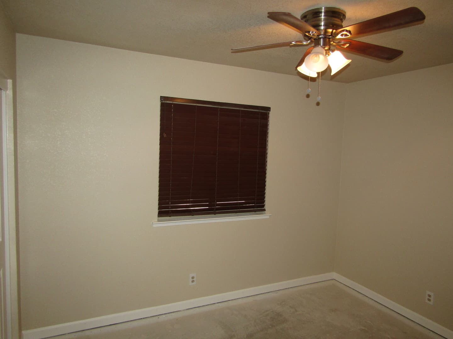 Folsom House: 233 Flower Drive
