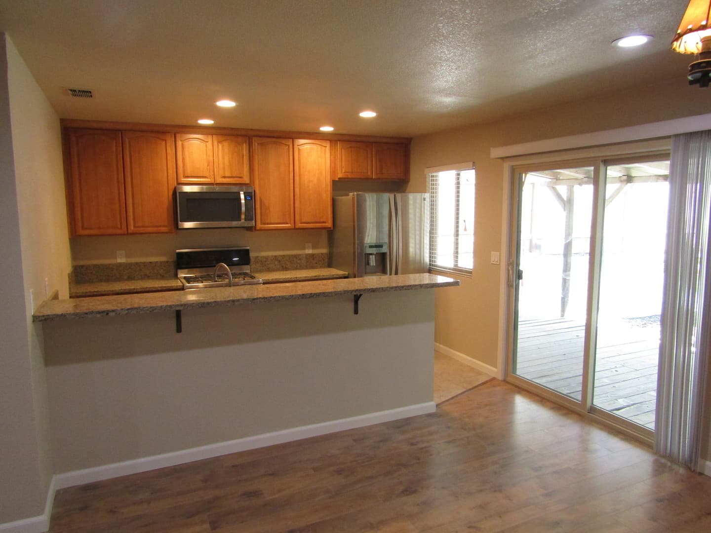 Folsom House: 233 Flower Drive
