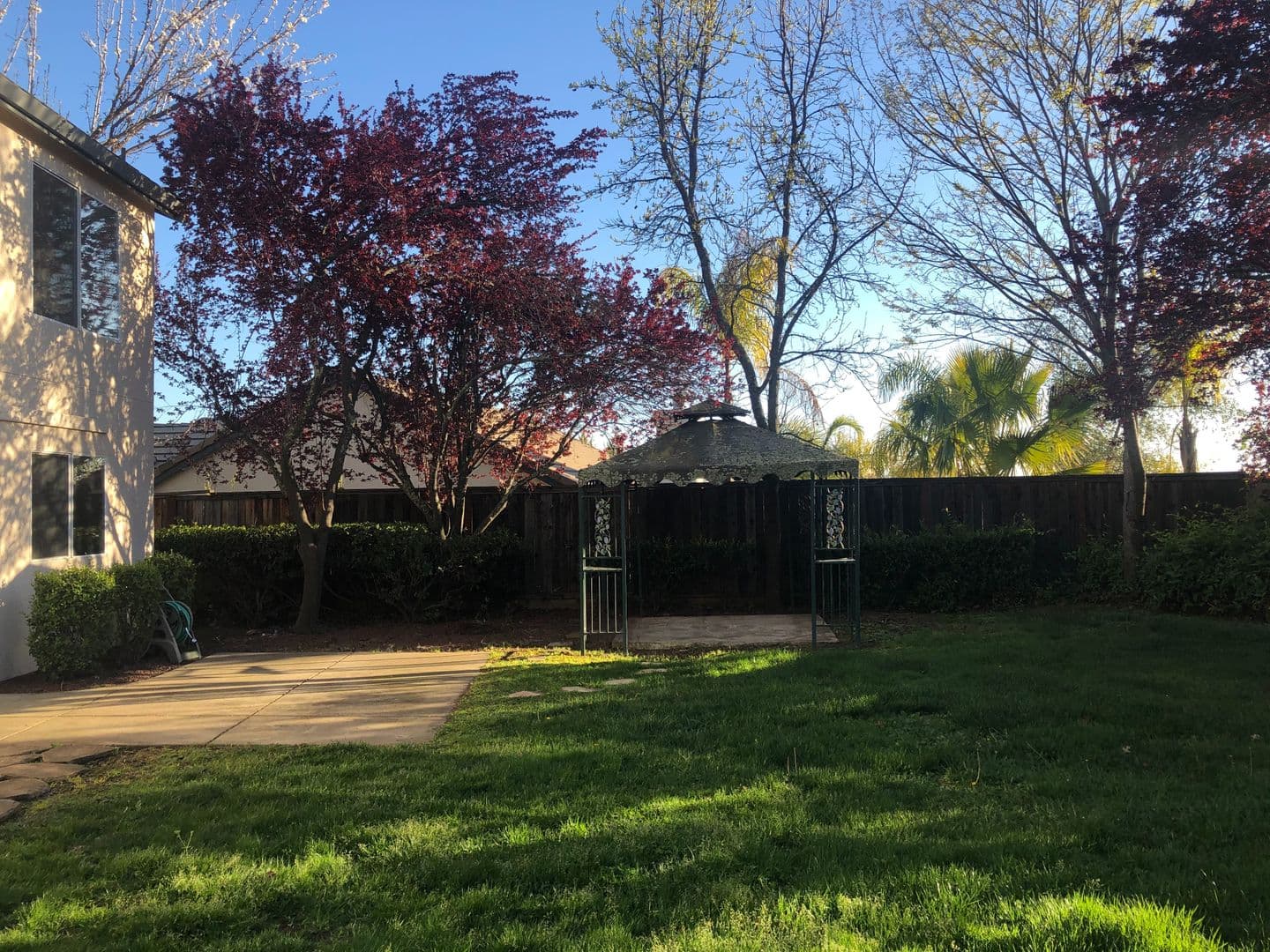 Folsom House: 105 Honey Cook Circle