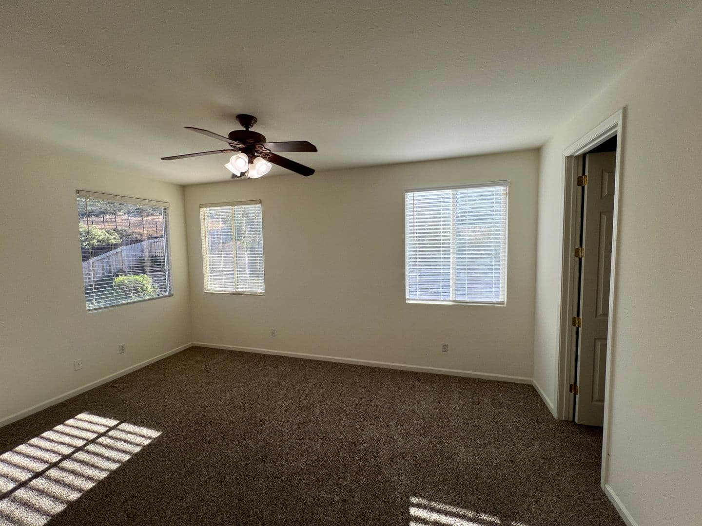 Cameron Park House: 6082 Connery Drive