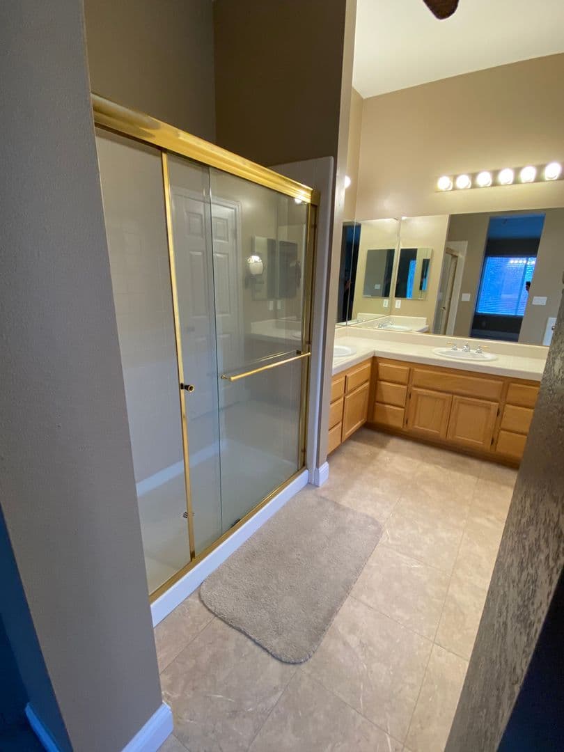 Folsom House: 105 Honey Cook Circle