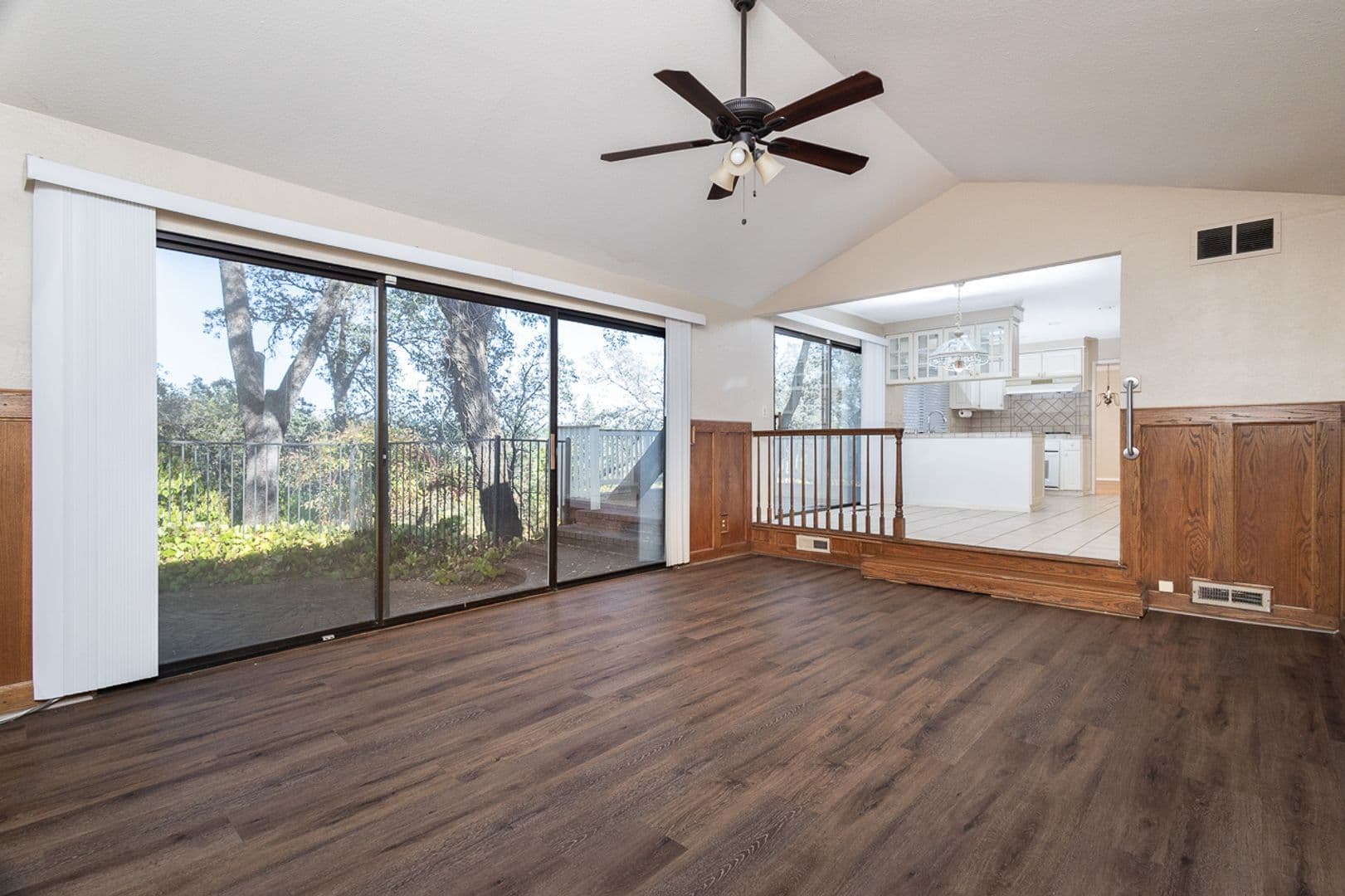 Folsom House: 110 Rock Ravine Court