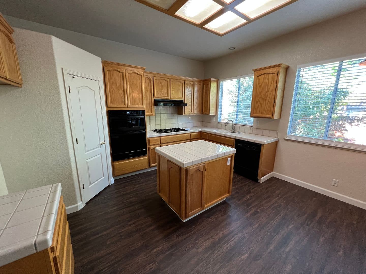 Folsom House: 1017 Halidon Way