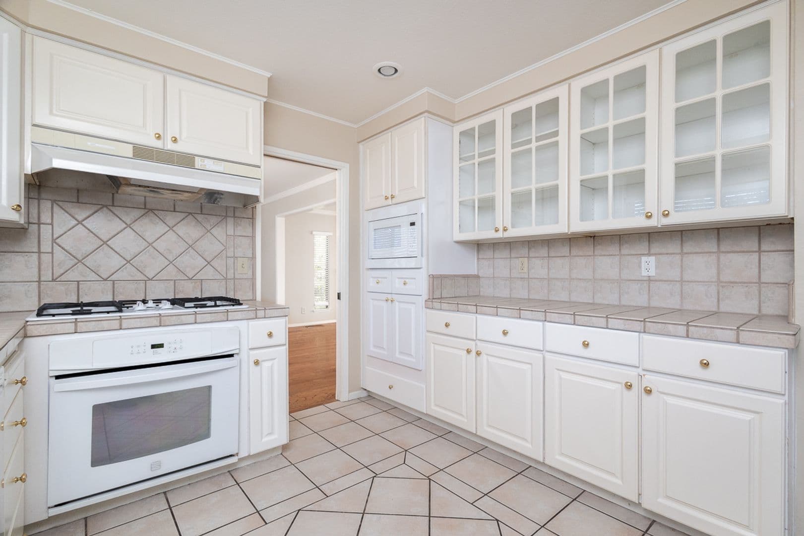 Folsom House: 110 Rock Ravine Court