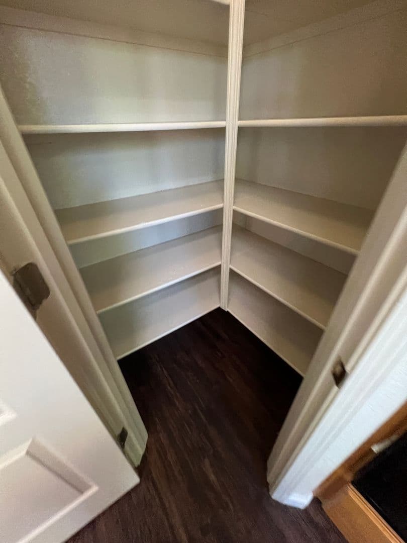 Folsom House: 1017 Halidon Way