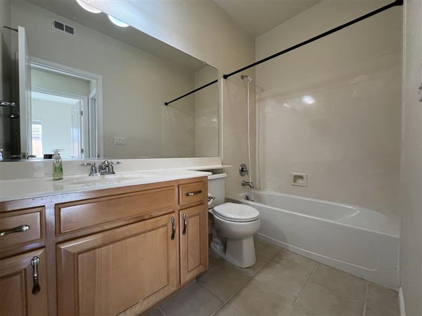 Folsom House: 2249 Zittel Drive